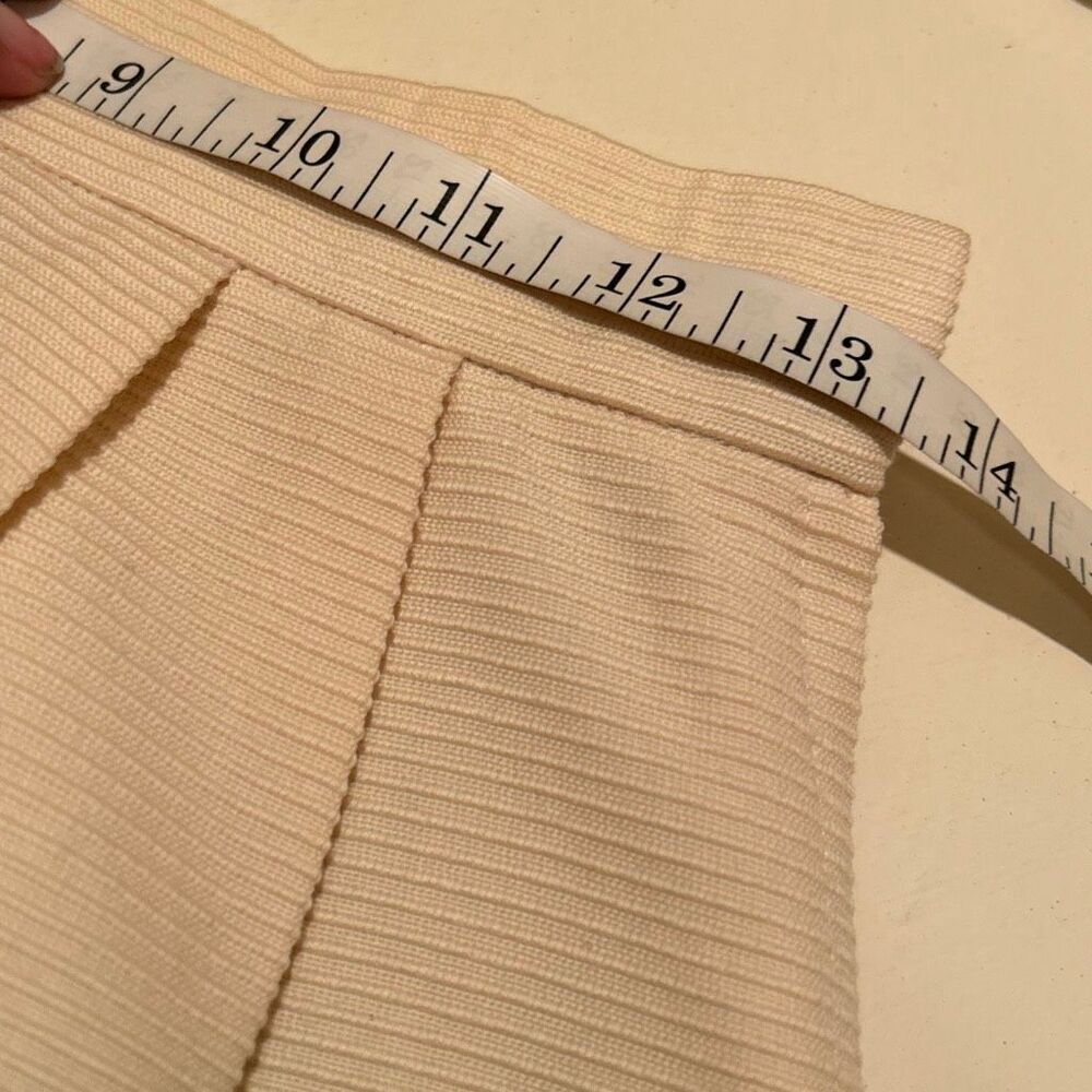 Yves Saint Laurent Size 38 Ribbed Pencil Skirt Cream Neutral Quiet Luxury Simple - Picture 9 of 11